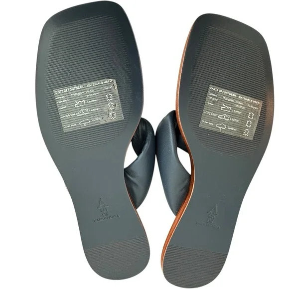 Anthropologie Maeve NEW Puffy Leather Navy Blue Flat Sandals Size 8 - Picture 2 of 6
